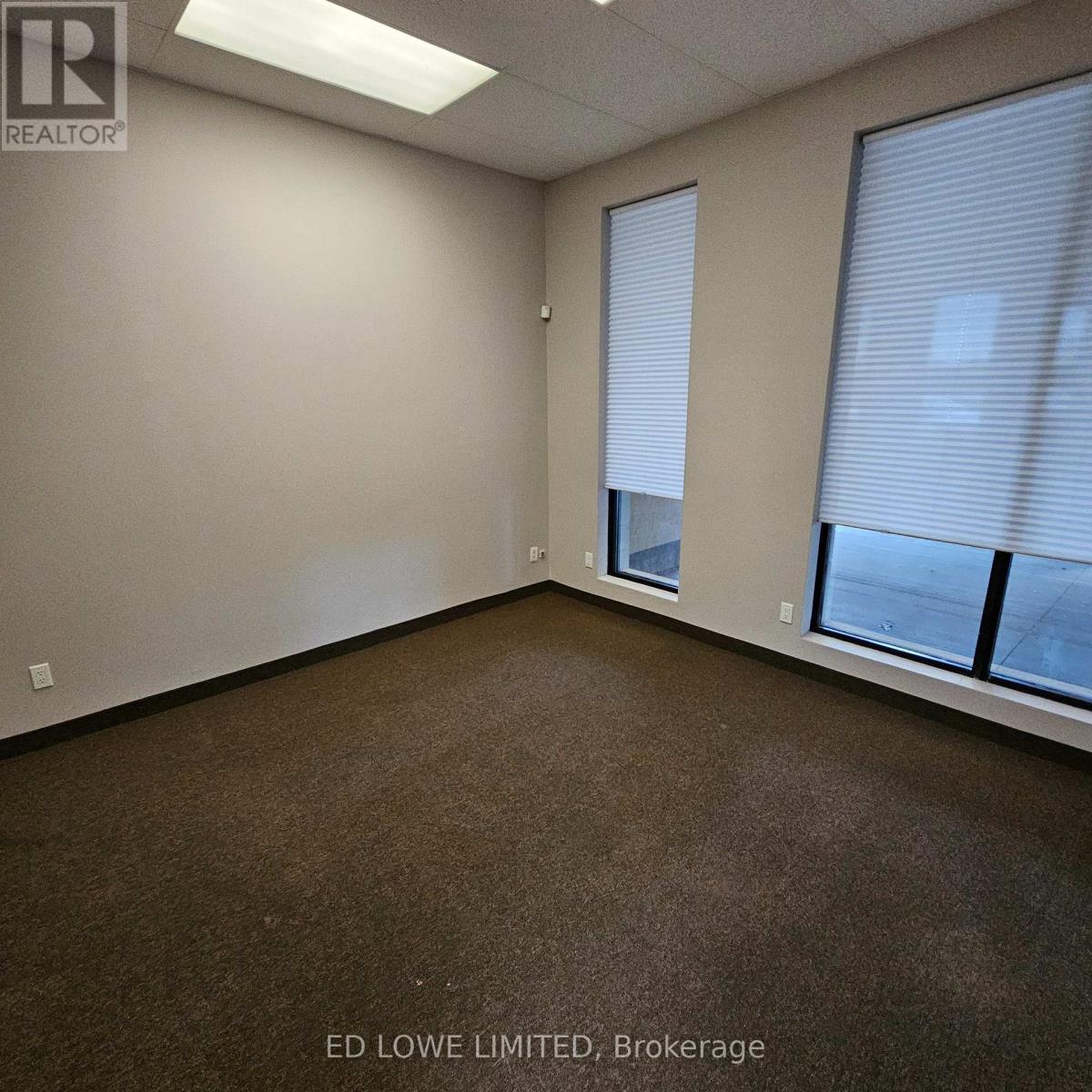 I - 4 CEDAR POINTE DRIVE, Barrie (400 North) — photo 2
