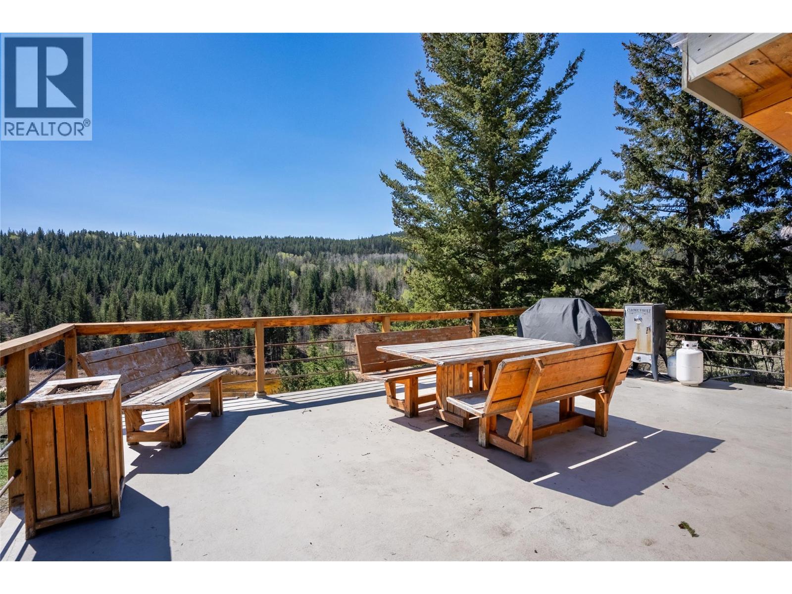 2865 HALE-VINNIE Road - 28