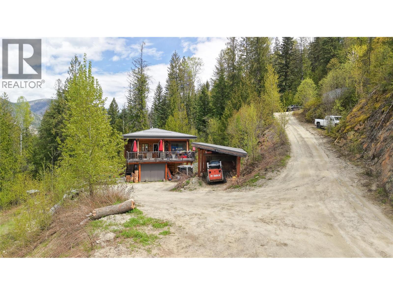 3112 Blewett Road - Image 2