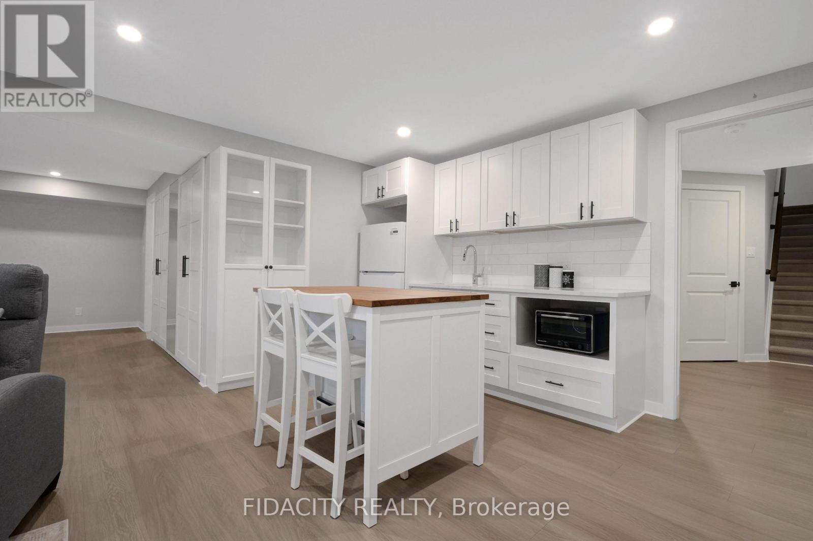 20 ALLAN MOORE PLACE - 23