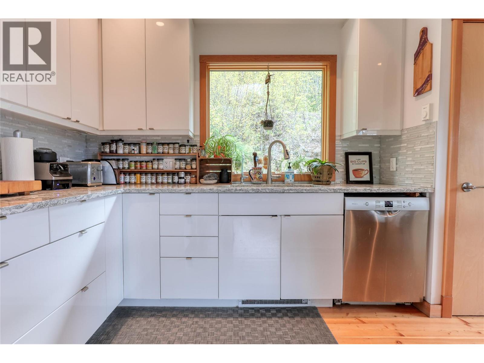 3112 Blewett Road - 6