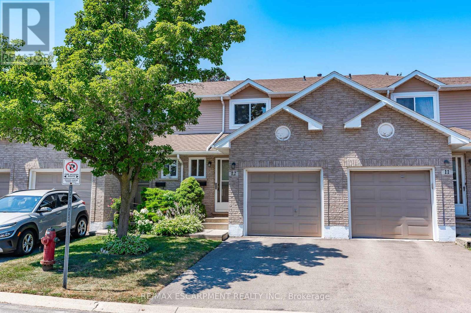 #12 610 BARTON STREET - 1