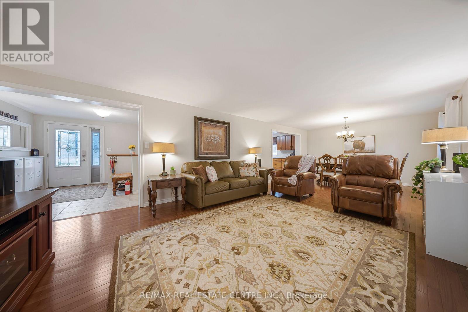 9 VILLAGE ROAD - 10