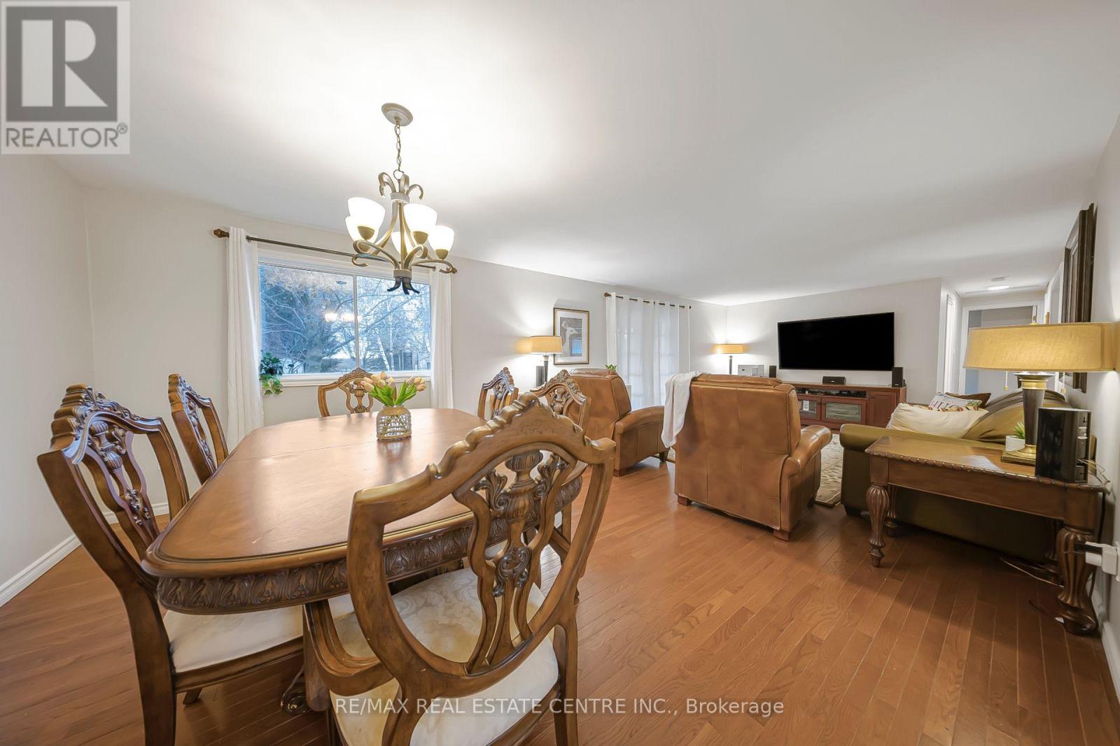 9 VILLAGE ROAD - 13
