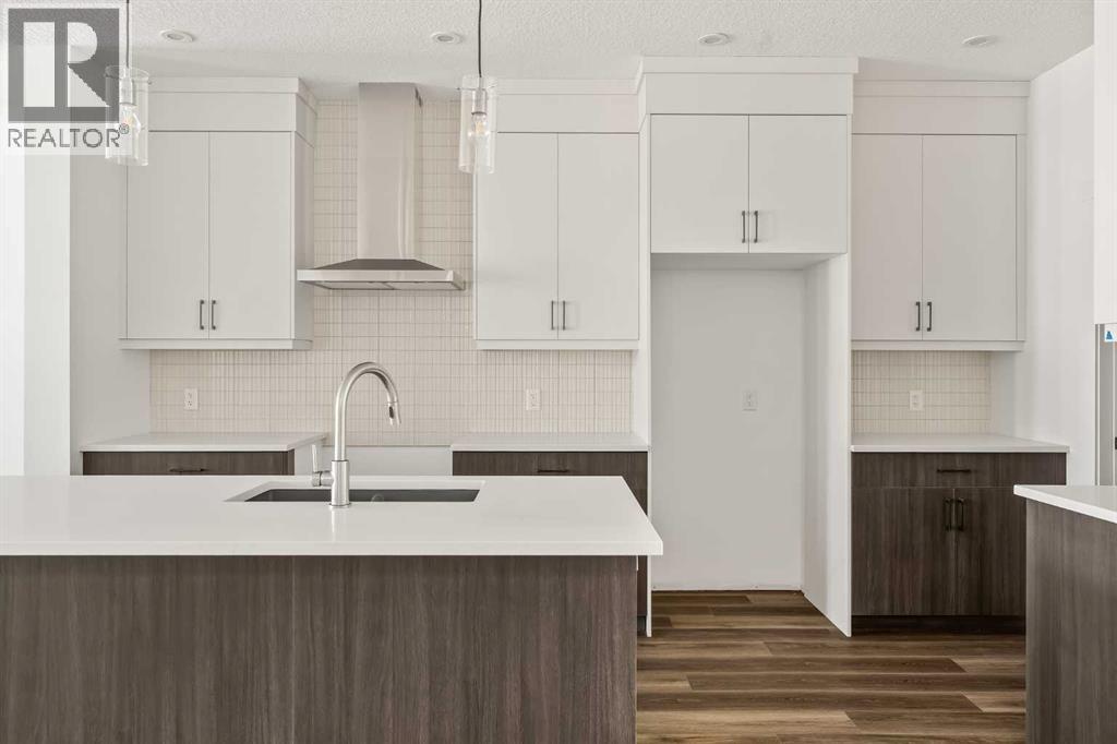1133 Chinook Gate Bay SW - 16