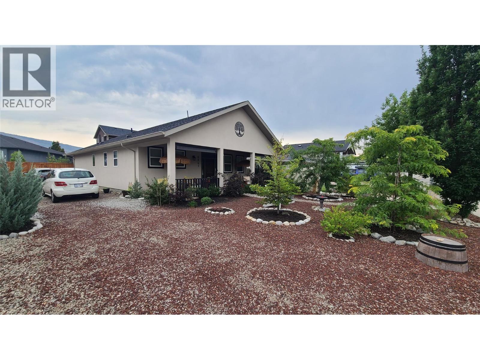 6941 MEADOWS DR Drive - 1