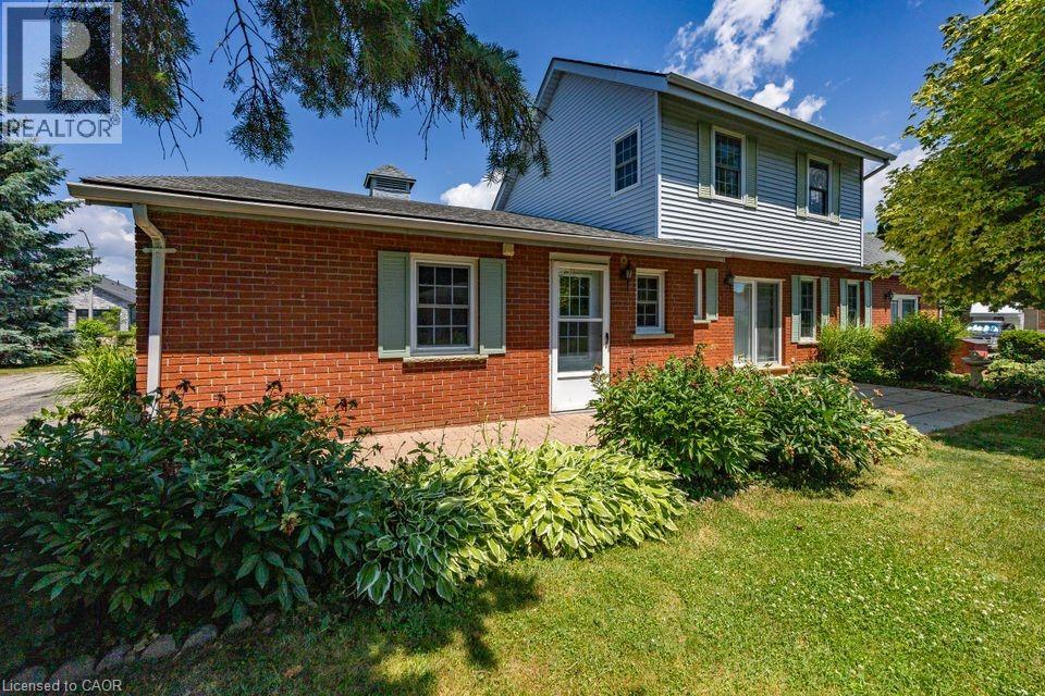23 BACKUS Drive - 32