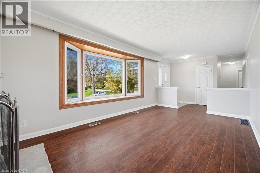 1461 MOSS GLEN Road, Burlington, Ontario, L7P2C2 — Photo 9
