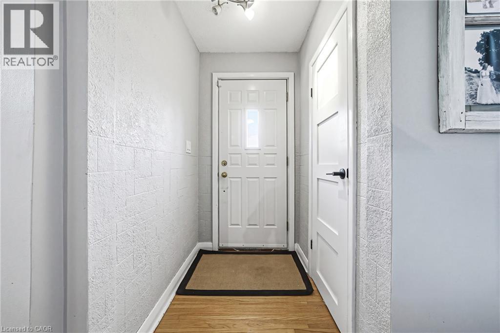 94 IRENE Avenue Unit# UPPER, Hamilton, Ontario, L8G2B3 — Photo 2