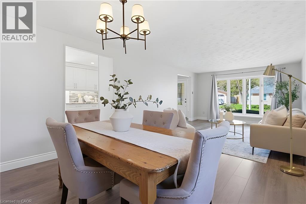 484 HUNTERSWOOD Court, Waterloo, Ontario, N2K3E9 — Photo 11