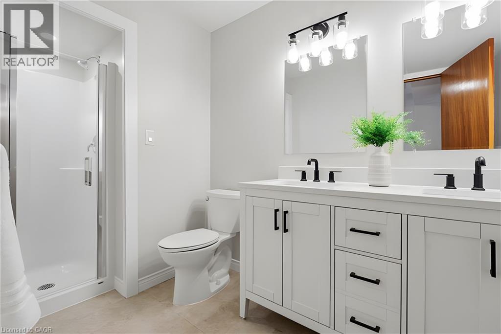 484 HUNTERSWOOD Court, Waterloo, Ontario, N2K3E9 — Photo 31