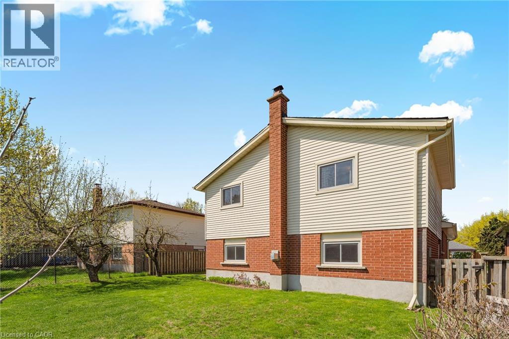 484 HUNTERSWOOD Court, Waterloo, Ontario, N2K3E9 — Photo 39