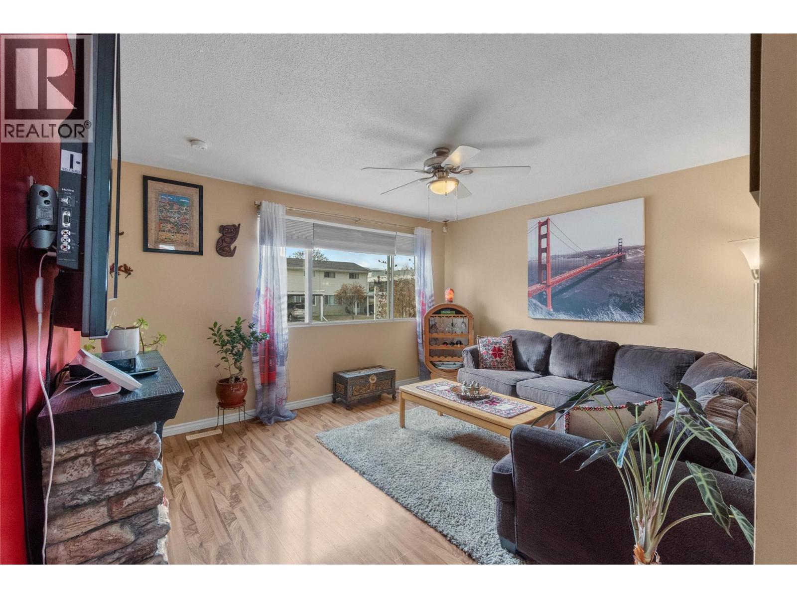 #19 1173 PONLEN Street - 6