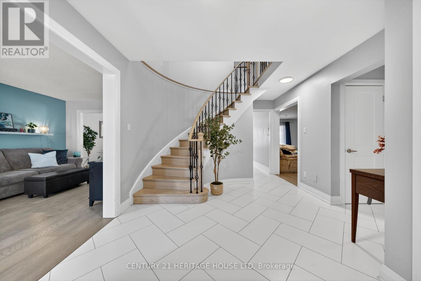 3 BOWES COURT - 5