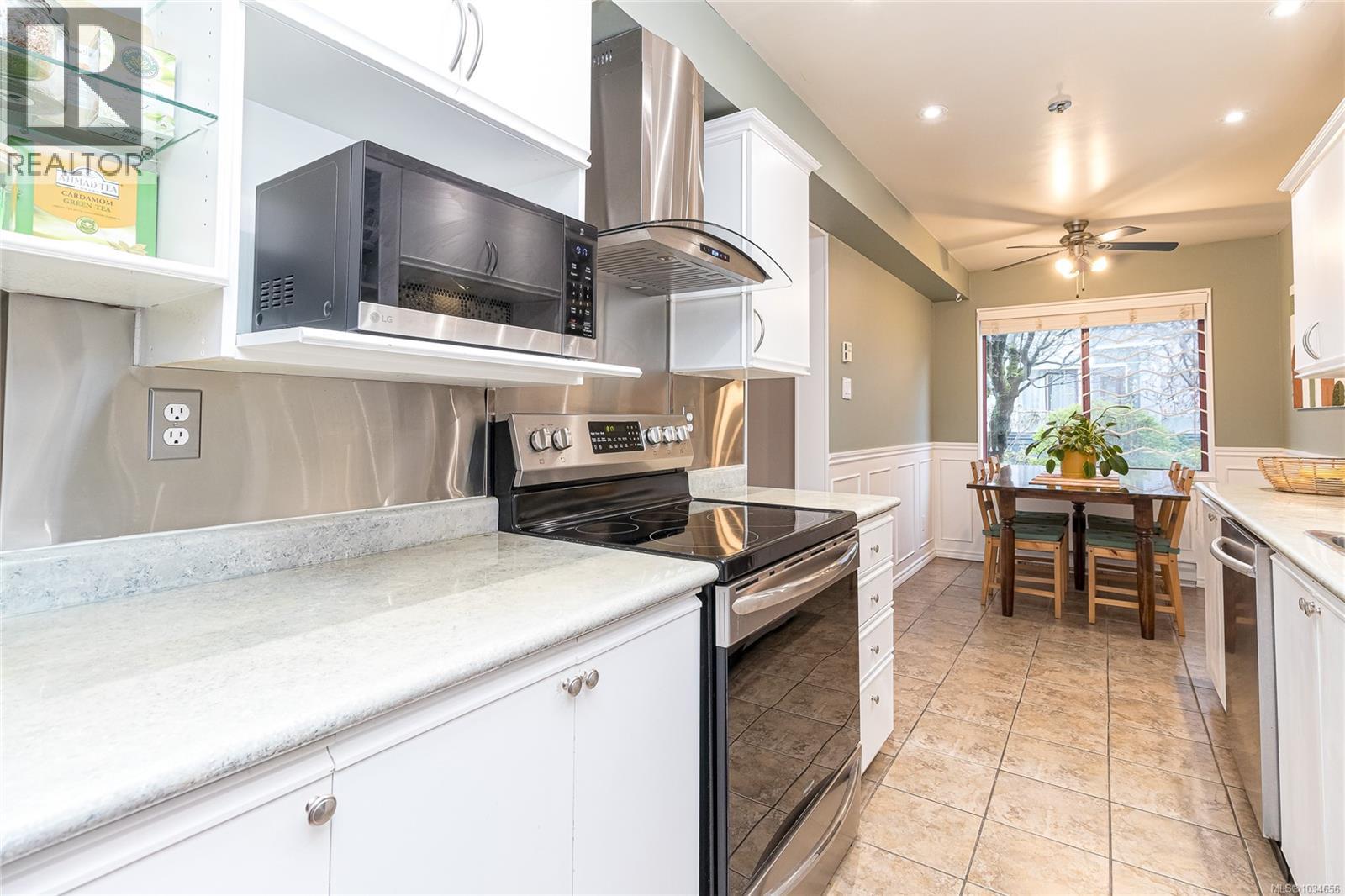 112 545 Manchester Road, Victoria