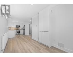 18 Cavell Avenue, Toronto, ON M8V1P2 Photo 16