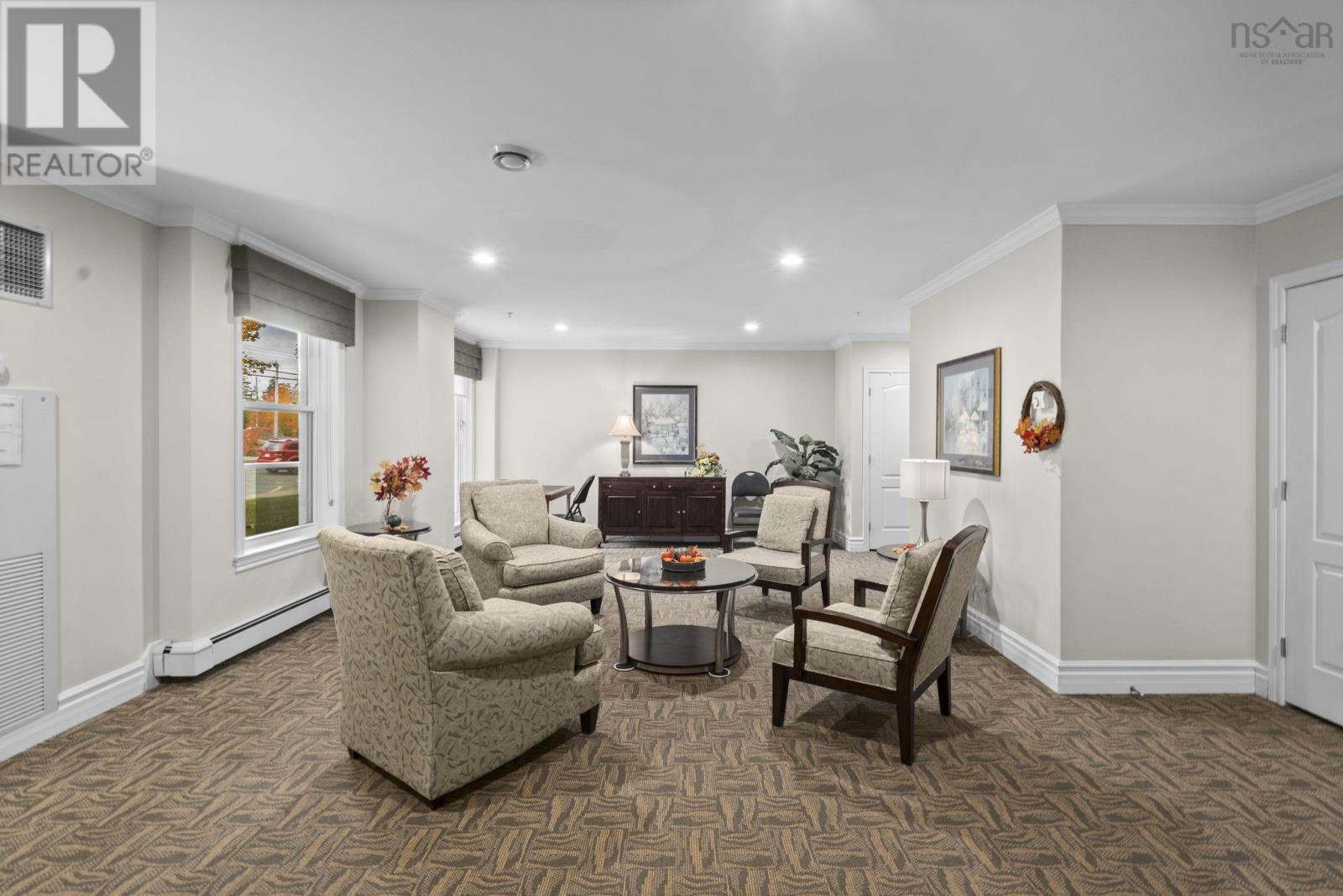 #210 120 Southgate Drive - 25