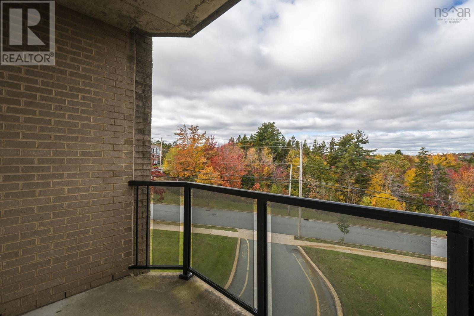 #210 120 Southgate Drive - 31