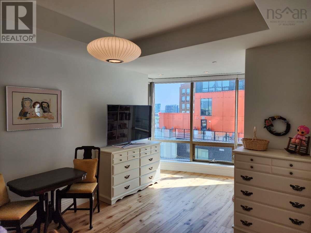 #1207 1445 South Park Street - 36