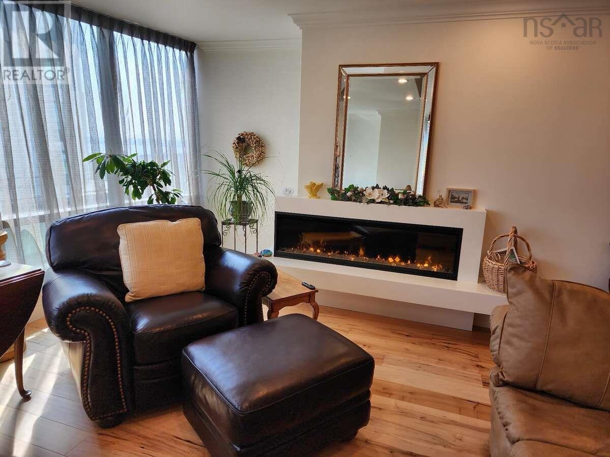#1207 1445 South Park Street - 13