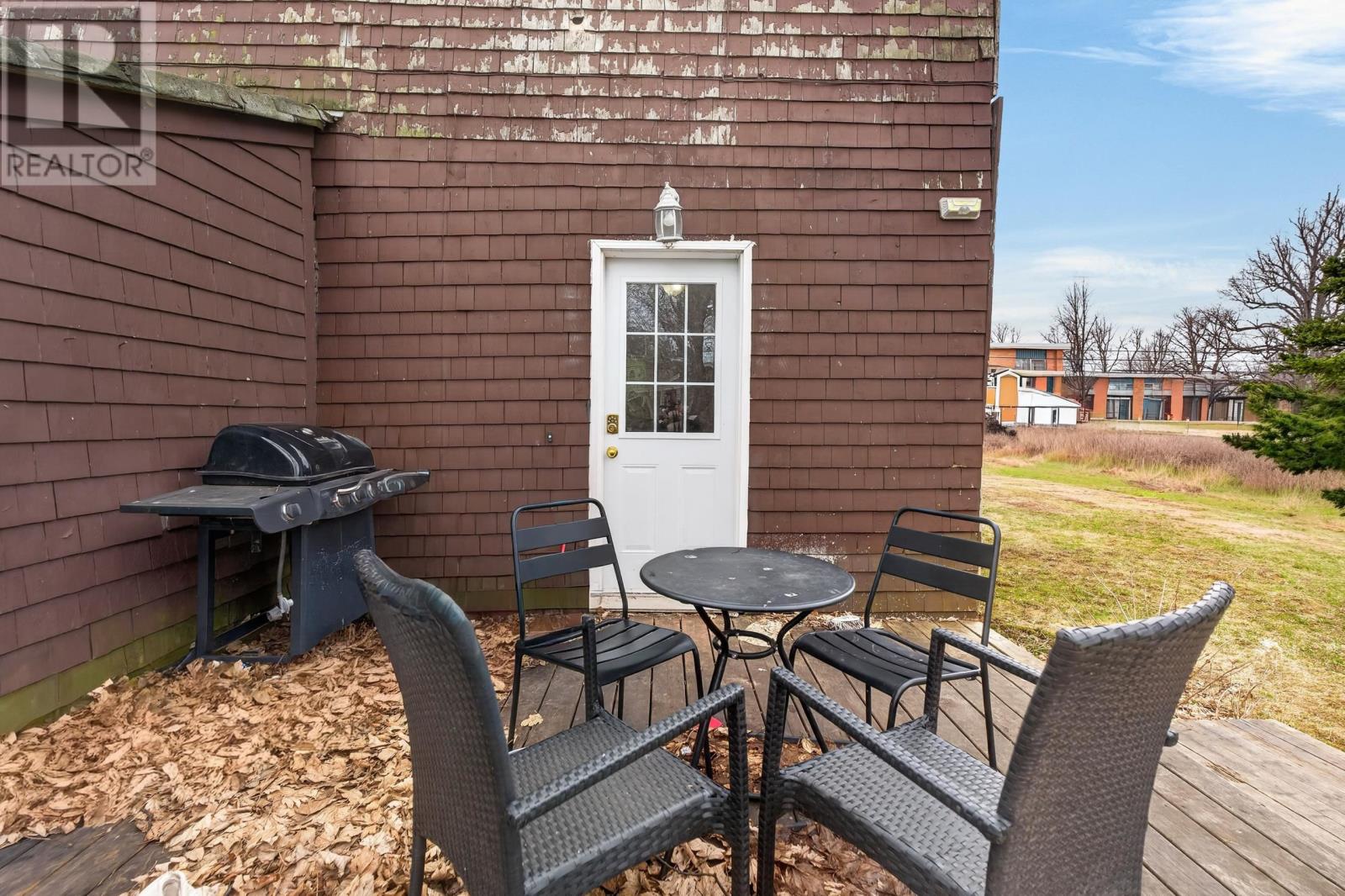 50 Walthen Drive - 33