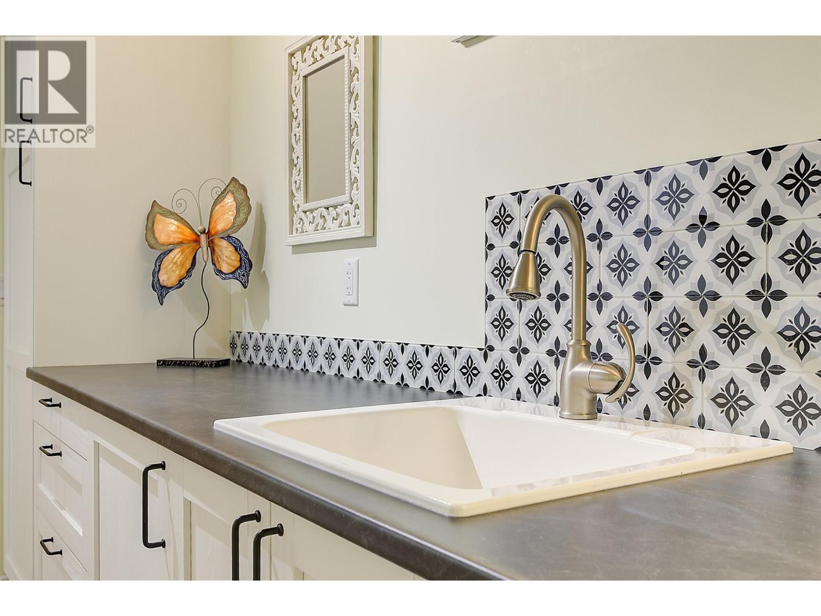 877 Hubbard Road, Kelowna