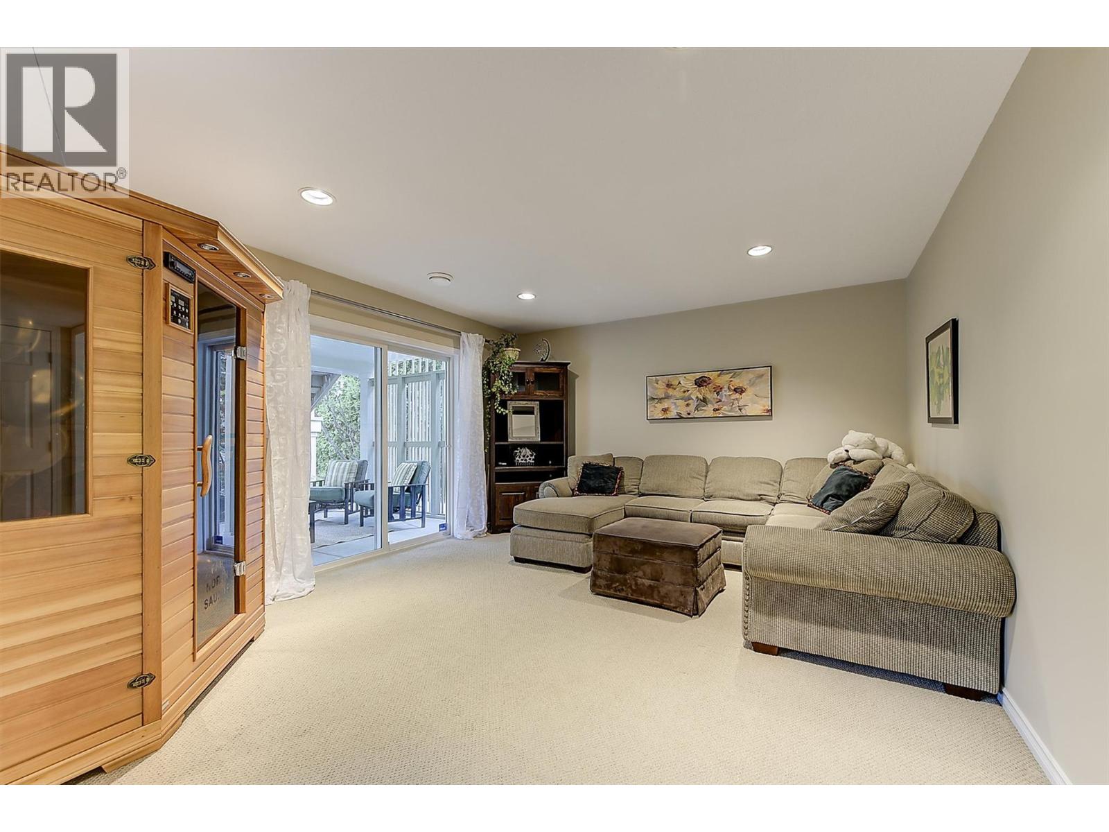877 Hubbard Road - 67