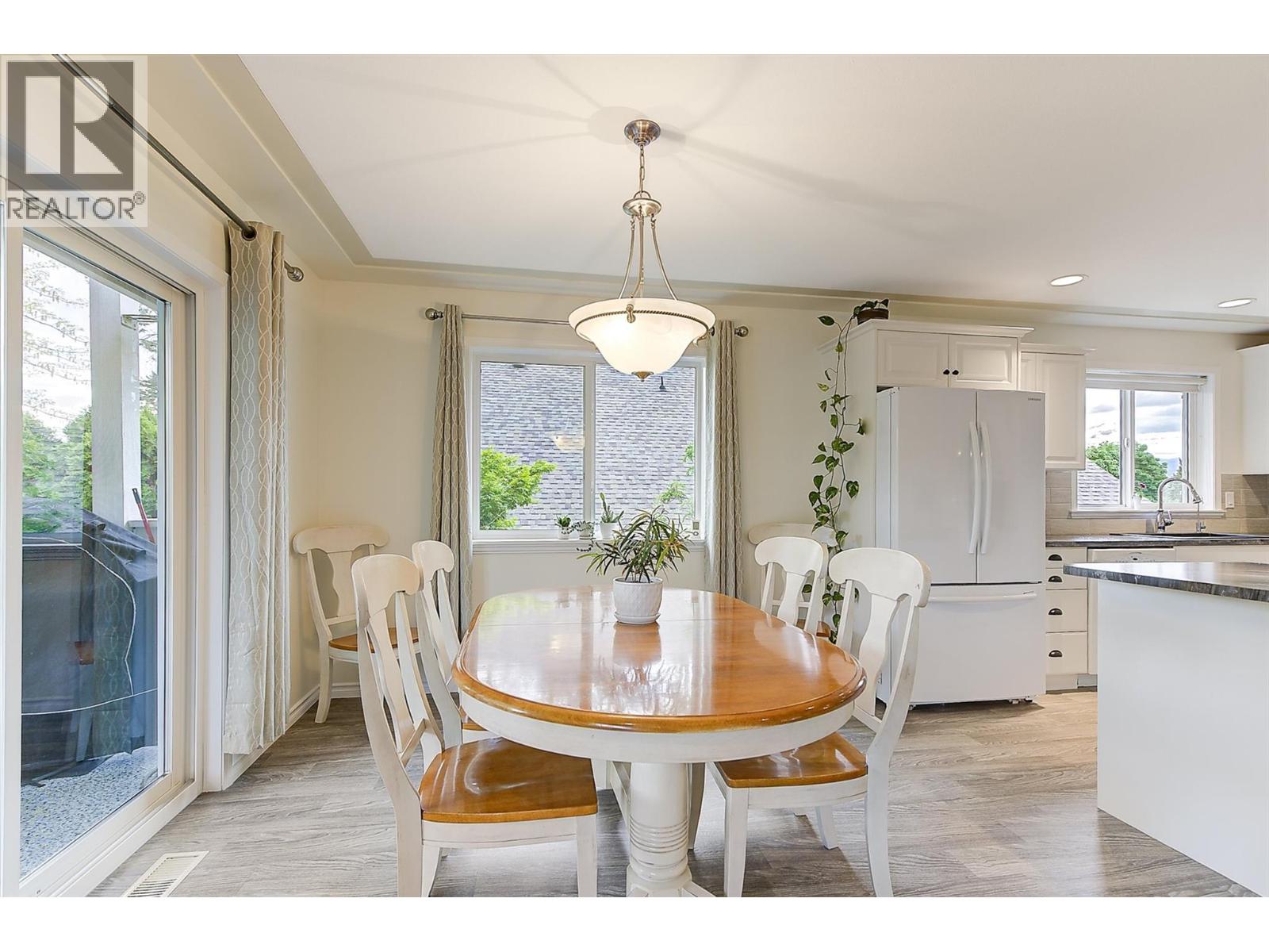 877 Hubbard Road - 19