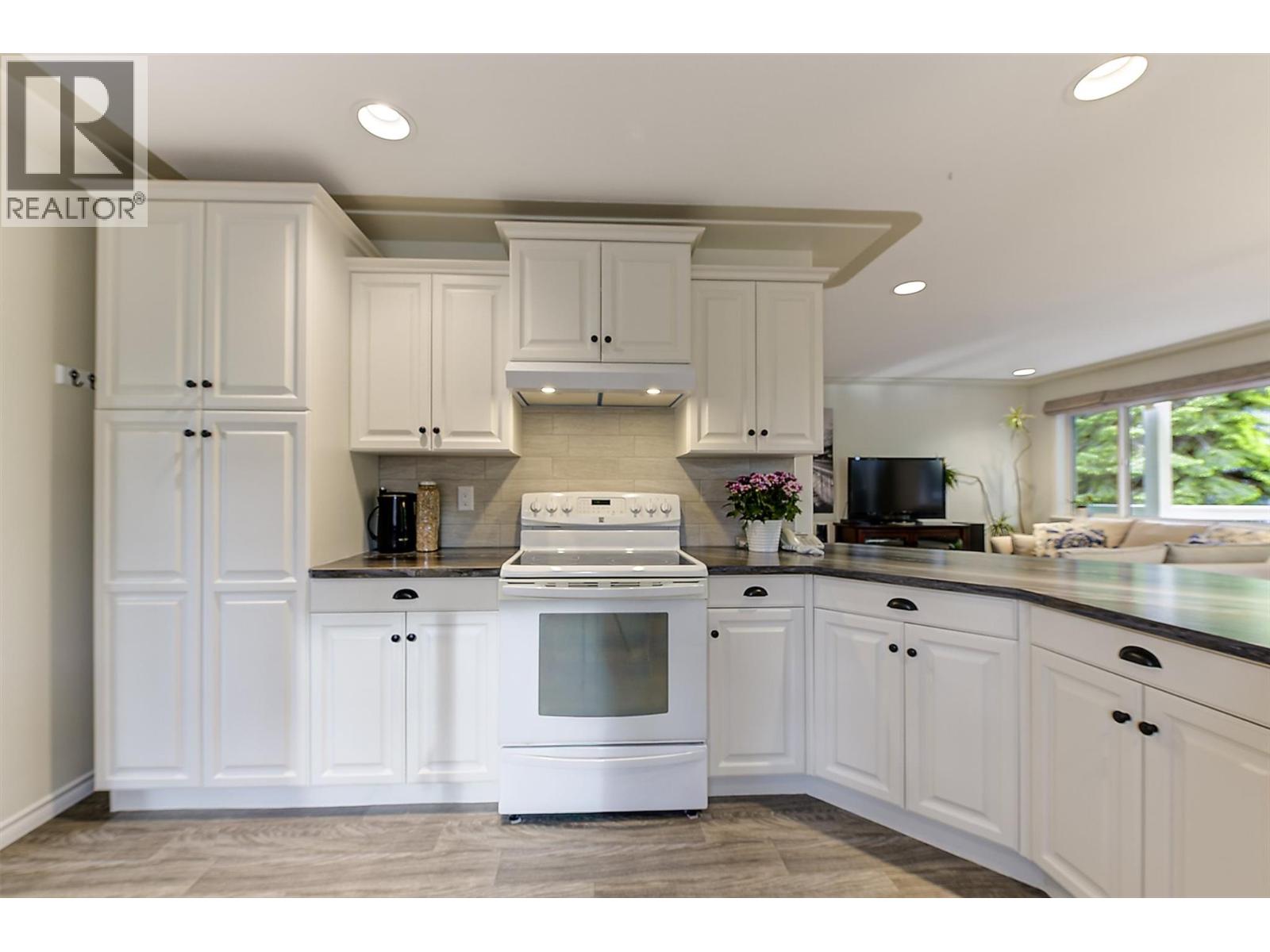 877 Hubbard Road - 29