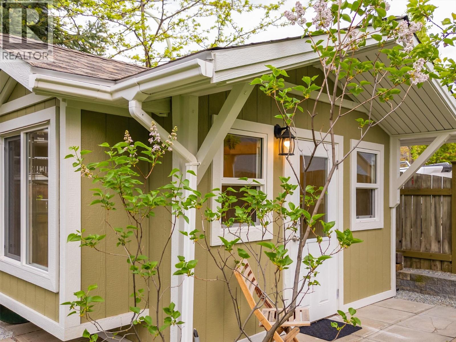 877 Hubbard Road, Kelowna