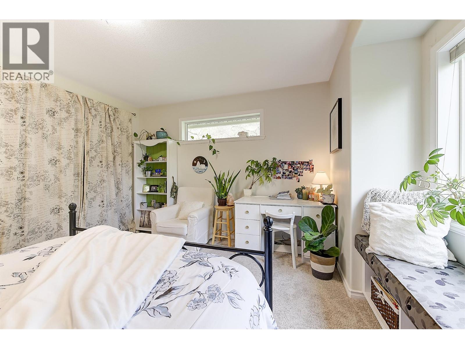 877 Hubbard Road - 39