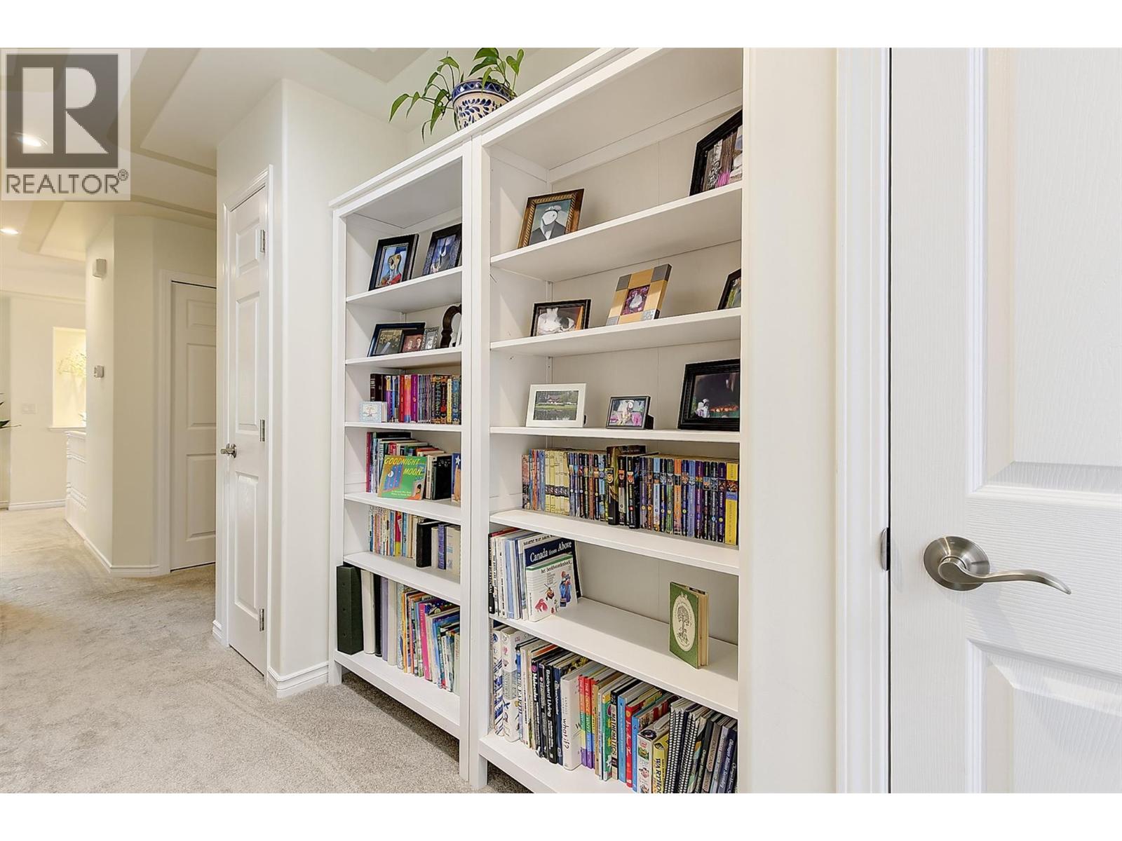 877 Hubbard Road - 44