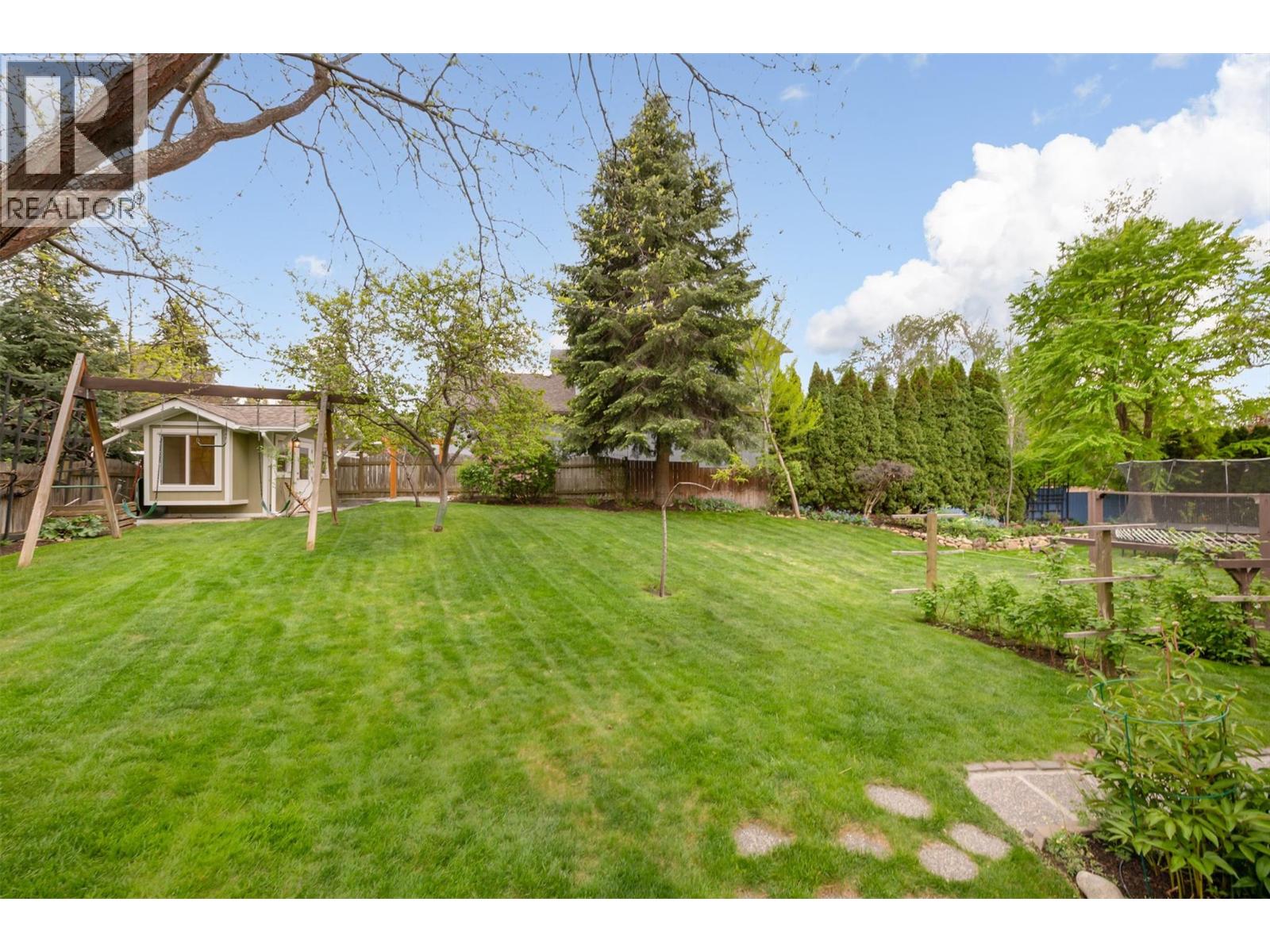 877 Hubbard Road, Kelowna