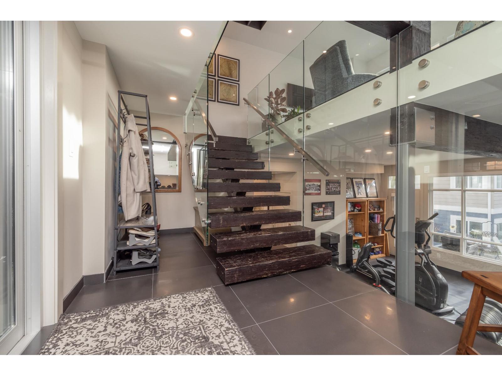7 15161 PROSPECT AVENUE, White Rock