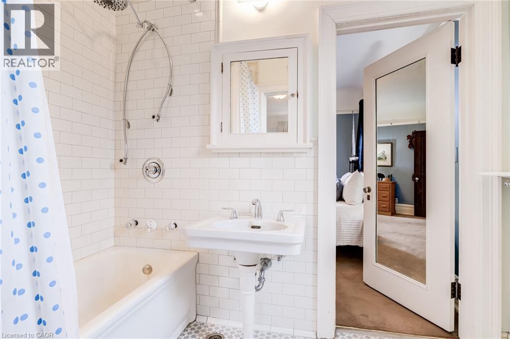 5 UNDERCLIFFE Avenue, Hamilton, Ontario, L8P3G9 — Photo 28