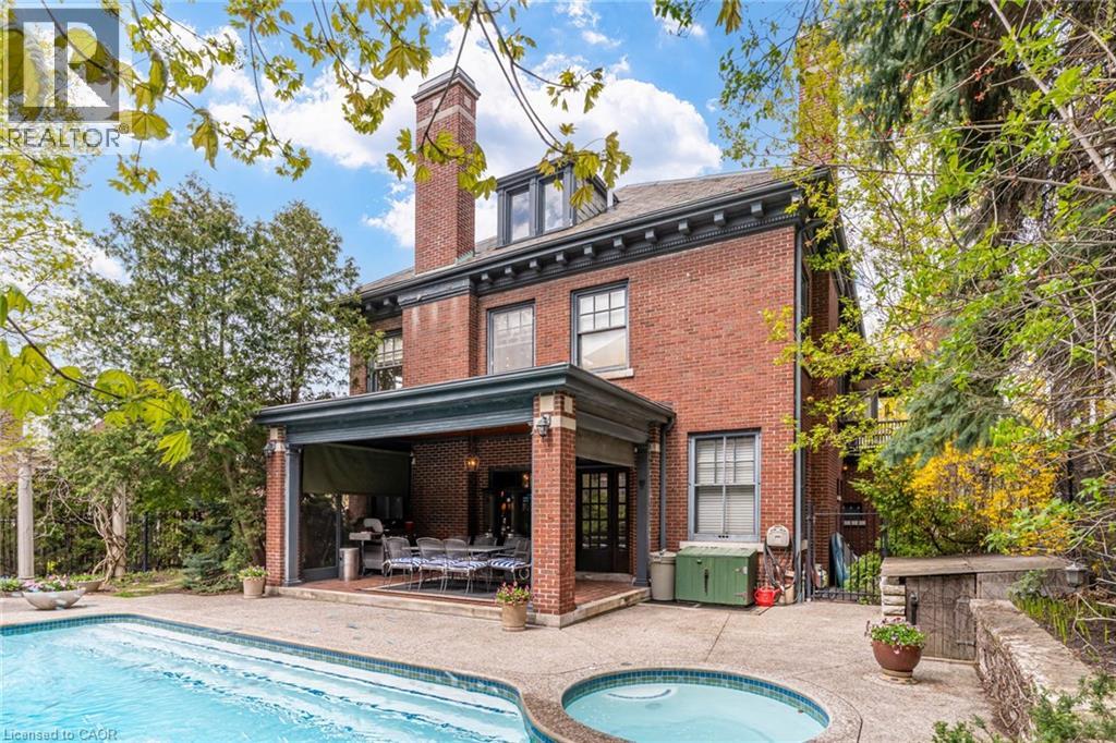5 UNDERCLIFFE Avenue, Hamilton, Ontario, L8P3G9 — Photo 3
