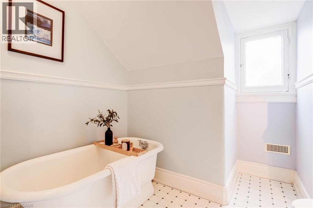 5 UNDERCLIFFE Avenue, Hamilton, Ontario, L8P3G9 — Photo 39