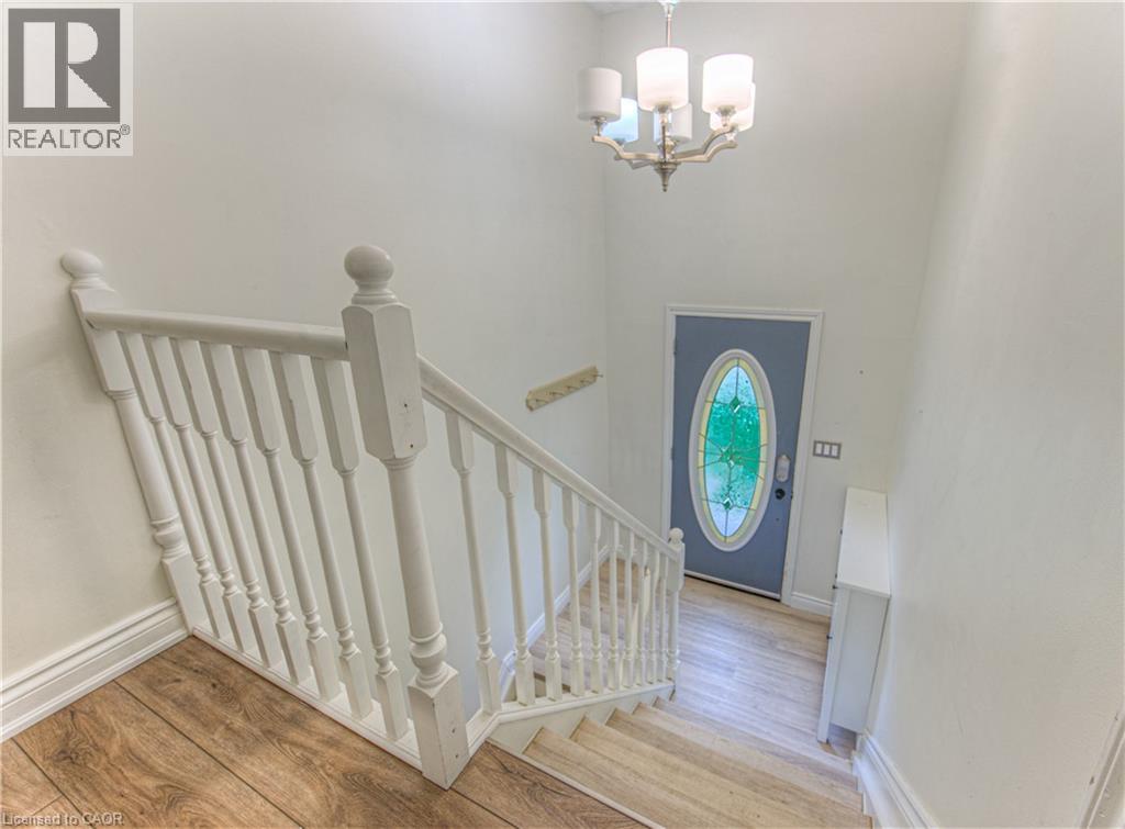 18 GILSTON Parkway, Paris, Ontario, N3L3K6 — Photo 5