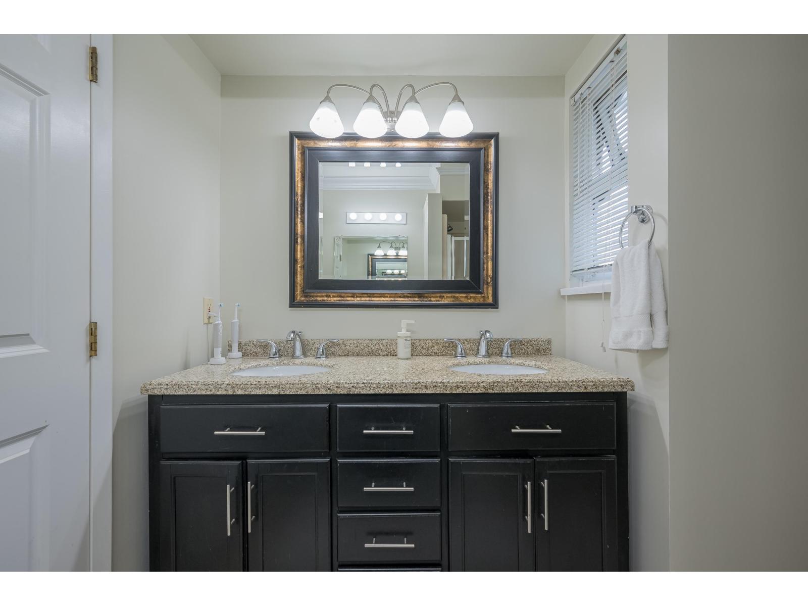5 Bed, 3 Bath House for Sale in Langley – 4898 205A STREET, Langley - Image 34