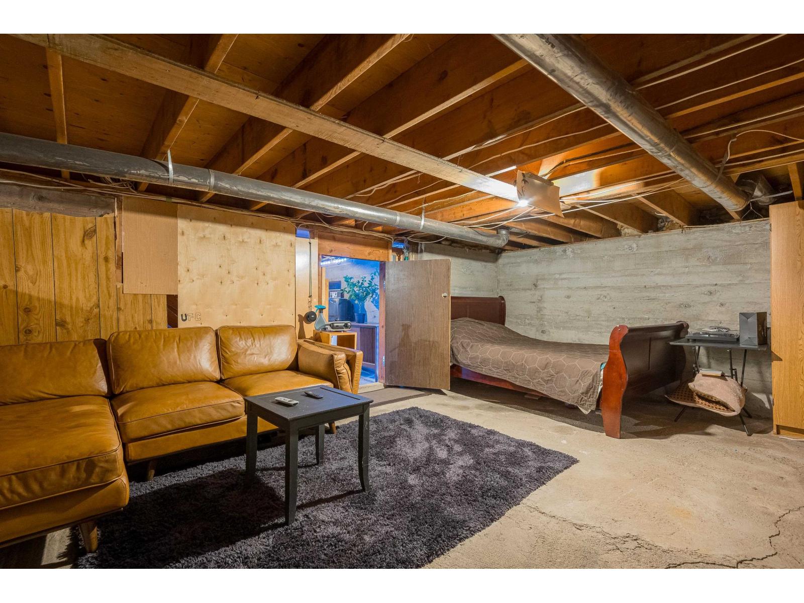 5 Bed, 3 Bath House for Sale in Langley – 4898 205A STREET, Langley - Image 32