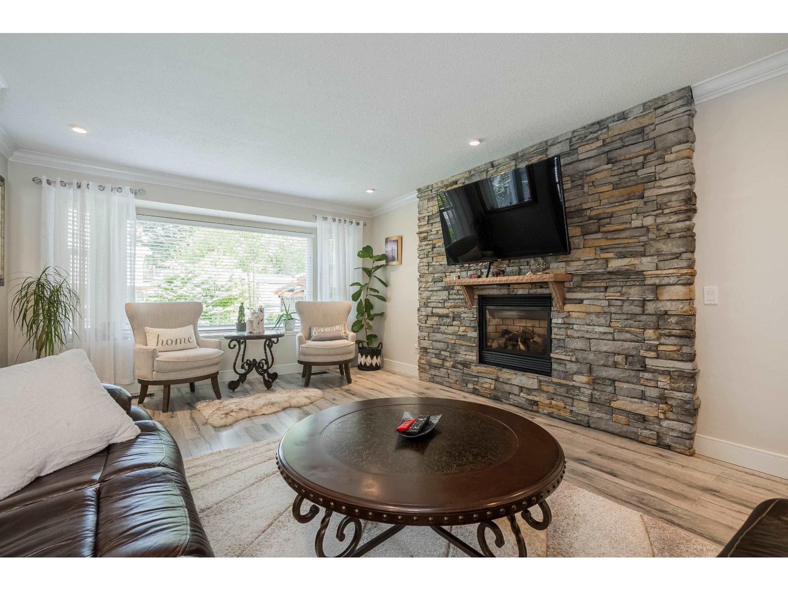 5 Bed, 3 Bath House for Sale in Langley – 4898 205A STREET, Langley - Image 10