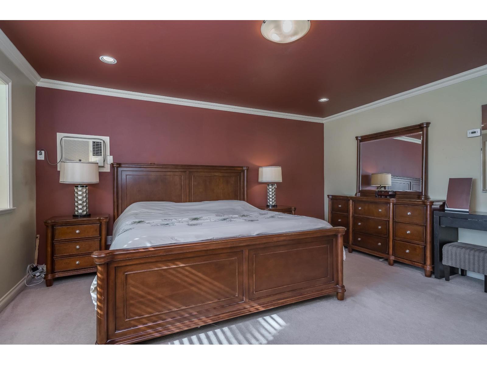 8 Bed, 6 Bath House for Sale in Surrey – 7625 151A STREET, Surrey - Image 30