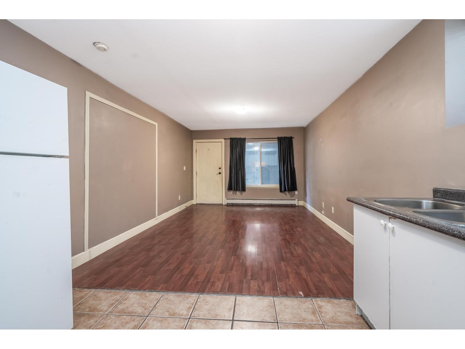 8 Bed, 6 Bath House for Sale in Surrey – 7625 151A STREET, Surrey - Image 33