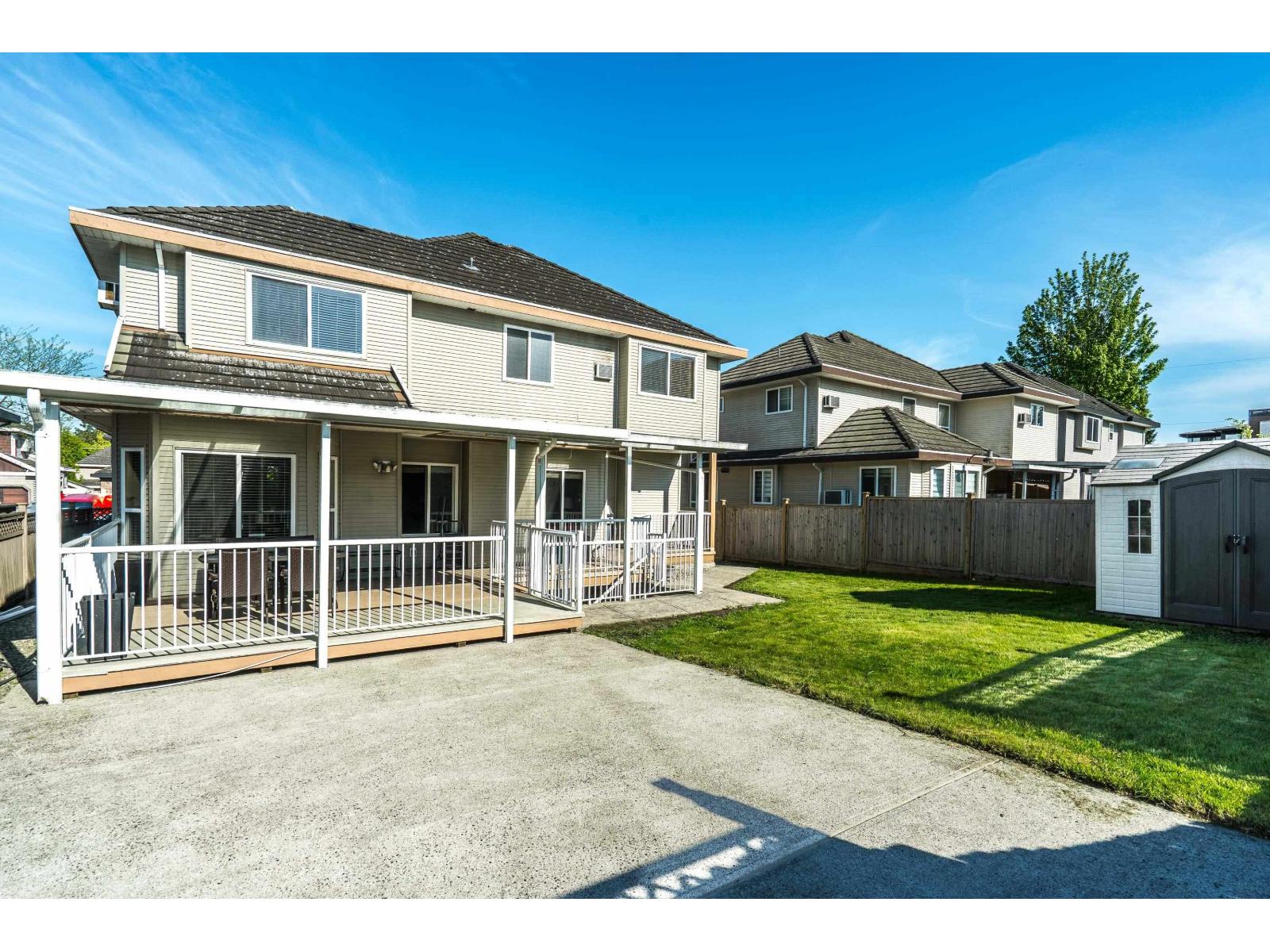 8 Bed, 6 Bath House for Sale in Surrey – 7625 151A STREET, Surrey - Image 39