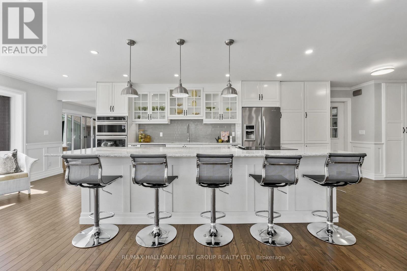 3 HAMILTON COURT - 12
