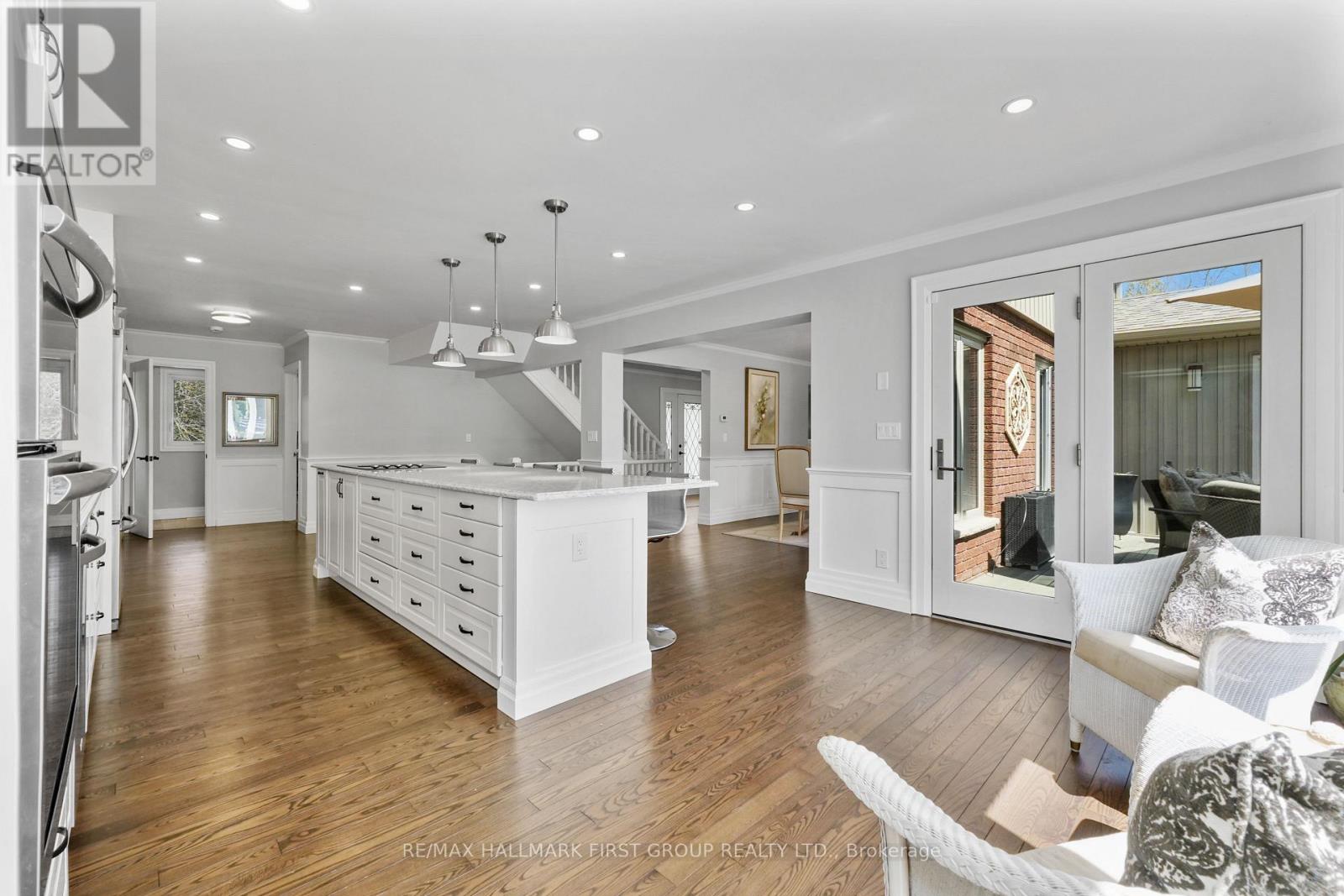 3 HAMILTON COURT - 15