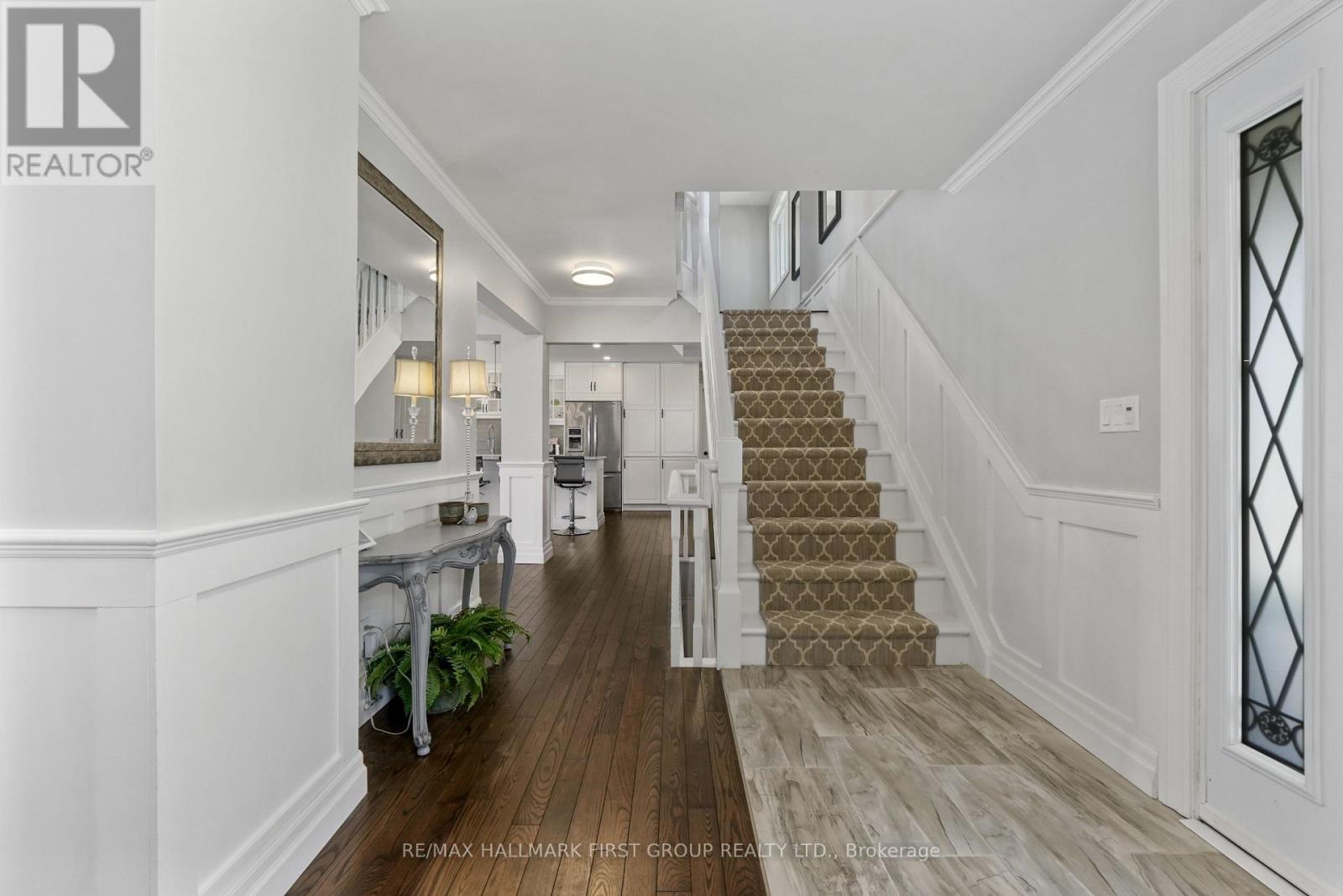 3 HAMILTON COURT - 23