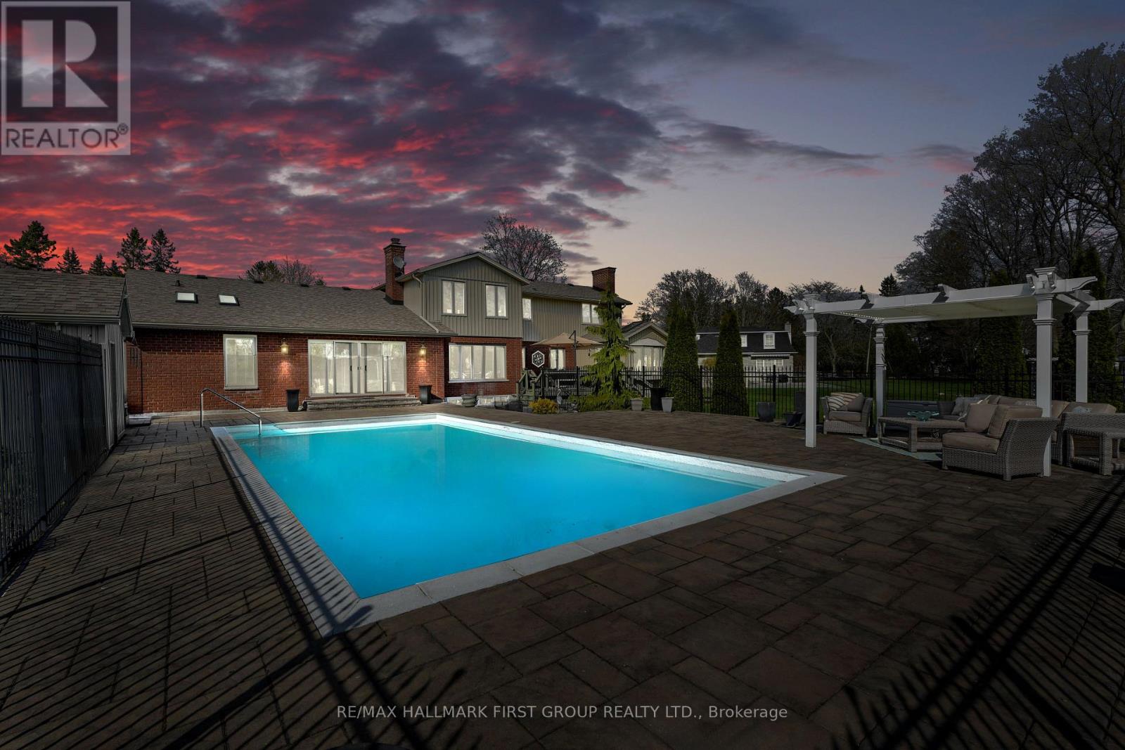3 HAMILTON COURT - 46