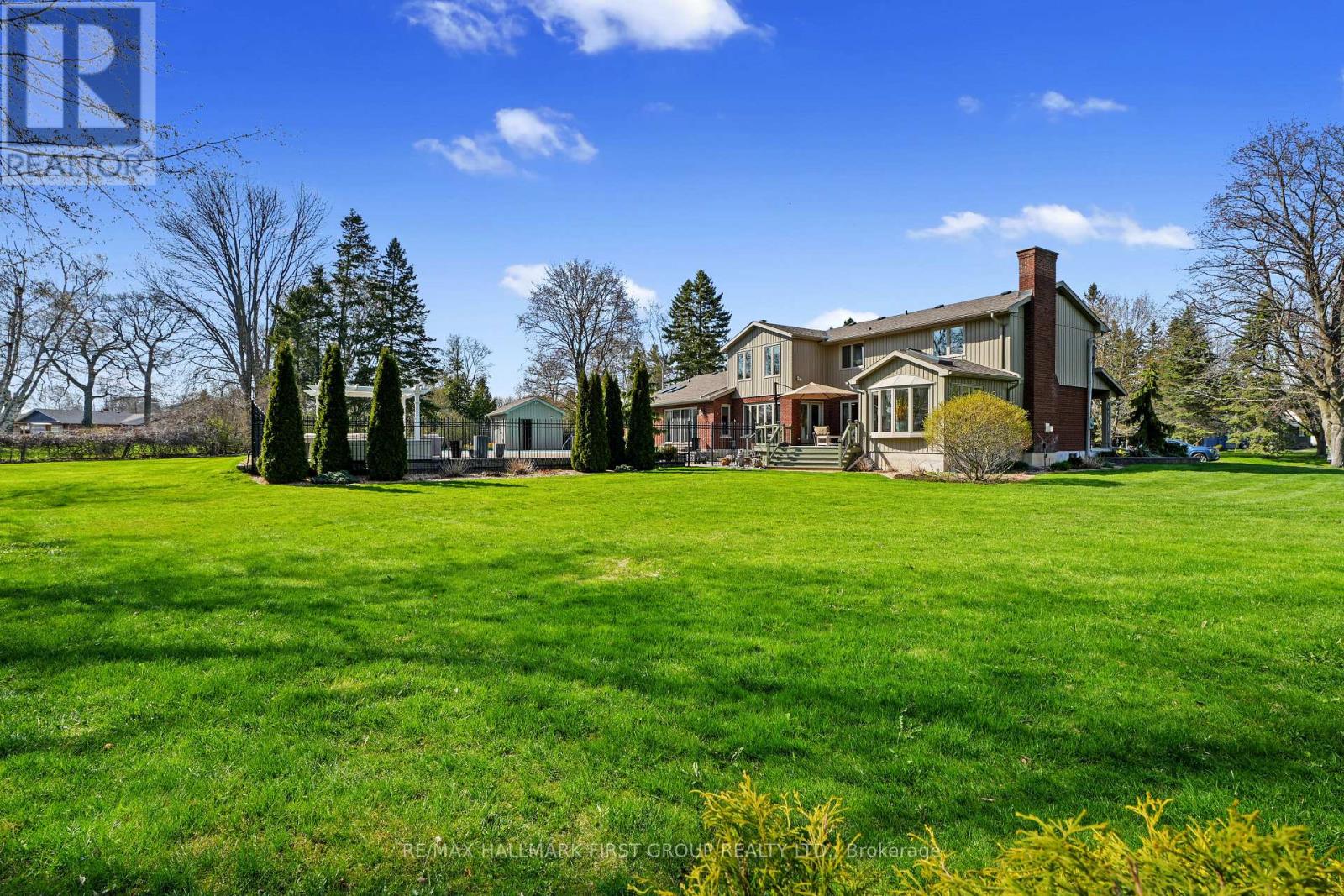 3 HAMILTON COURT - 49