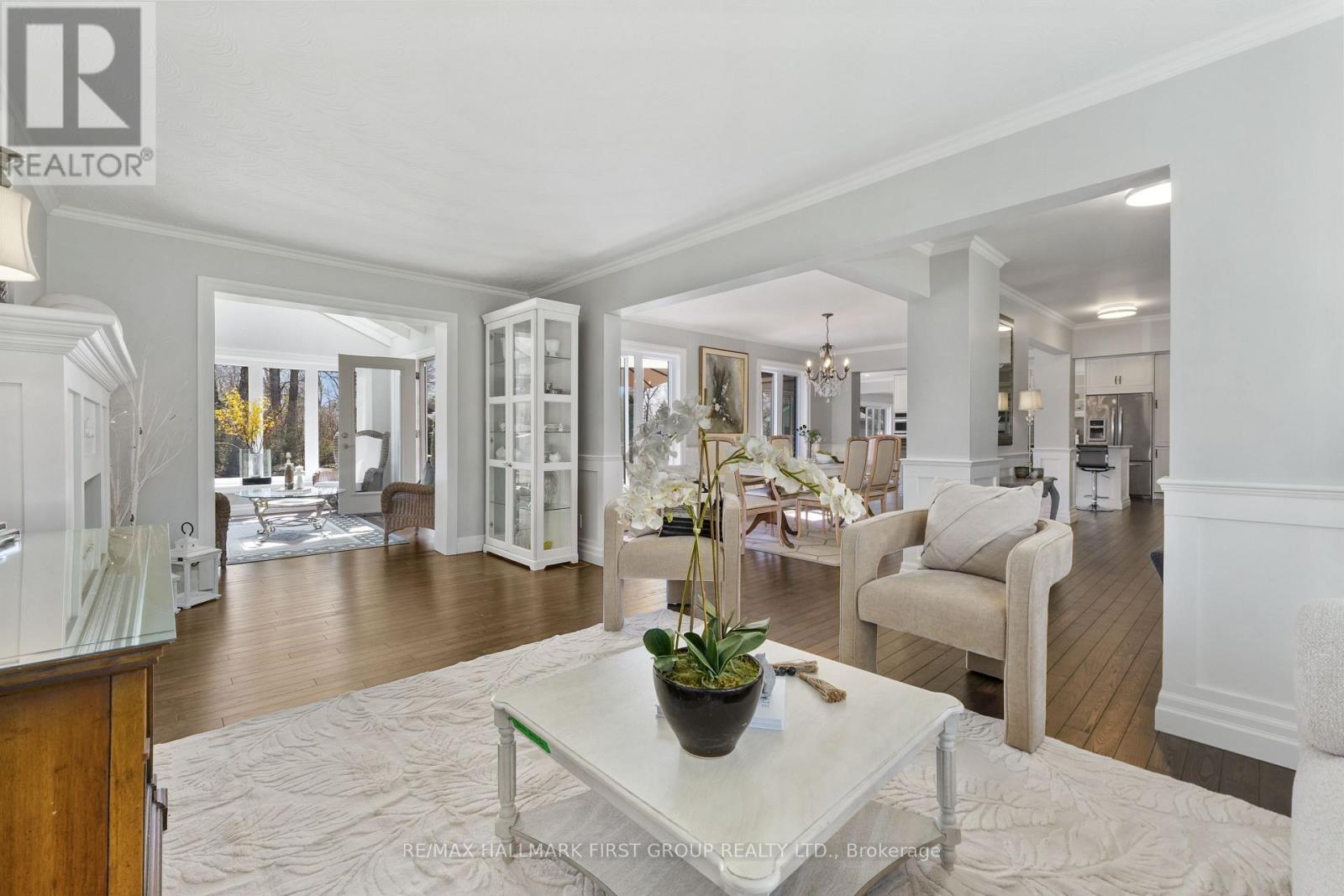 3 HAMILTON COURT - 7